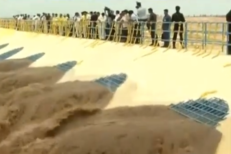 కృష్ణా డెల్టాకు గోదావరి జలాలు.. పట్టిసీమ ద్వారా మళ్లింపు